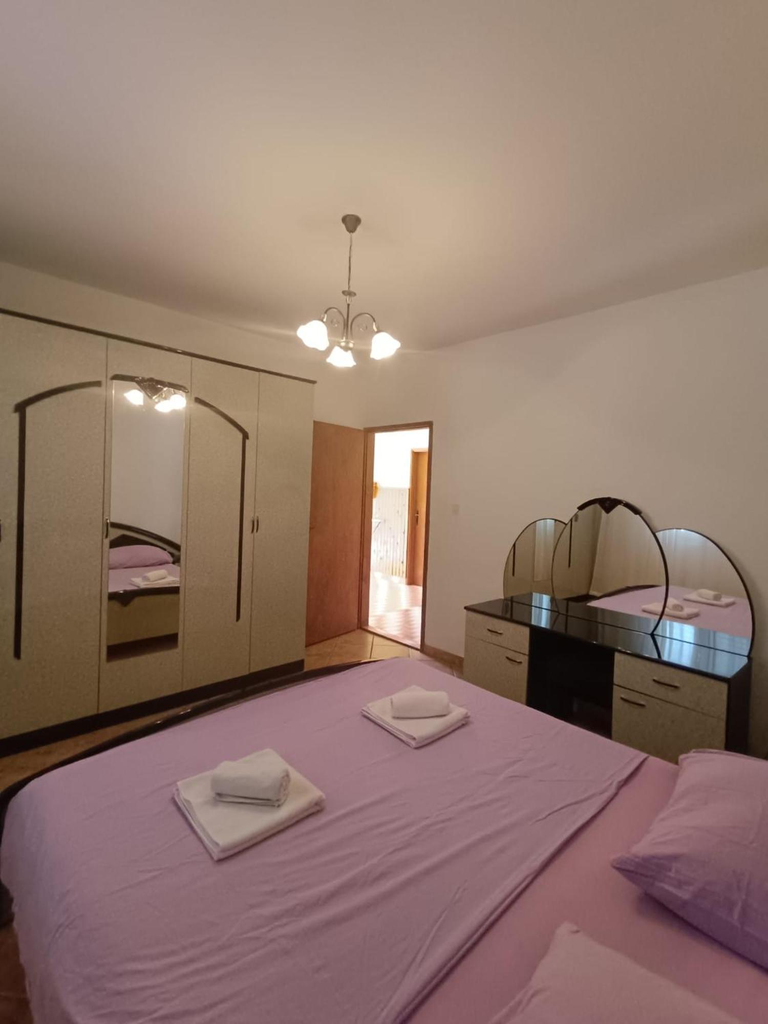Apartmani Iva トゥリバニ・クルシサ エクステリア 写真
